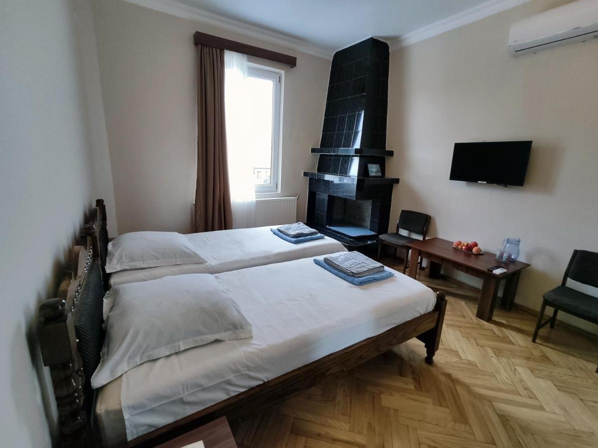 Guesthouse White Swan Kobuleti Eksteriør billede