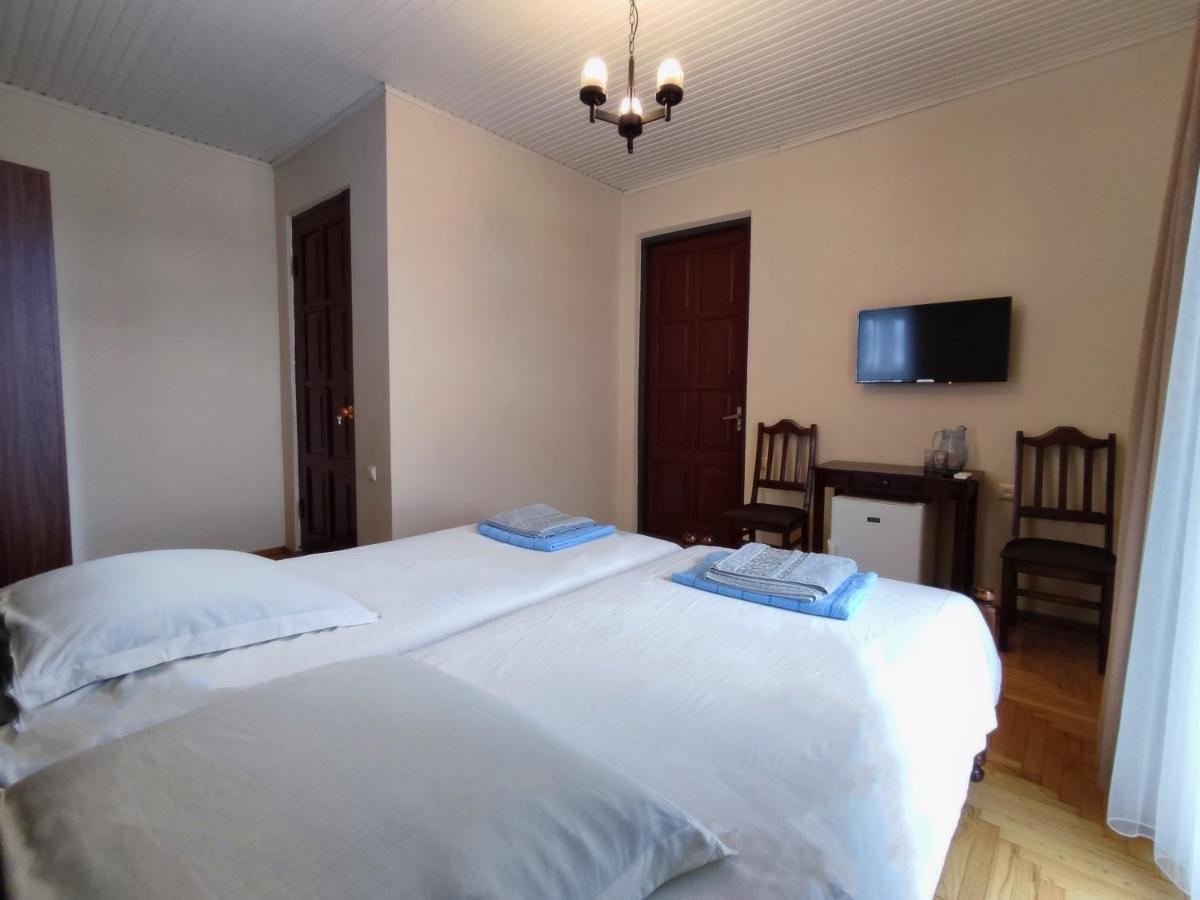 Guesthouse White Swan Kobuleti Eksteriør billede