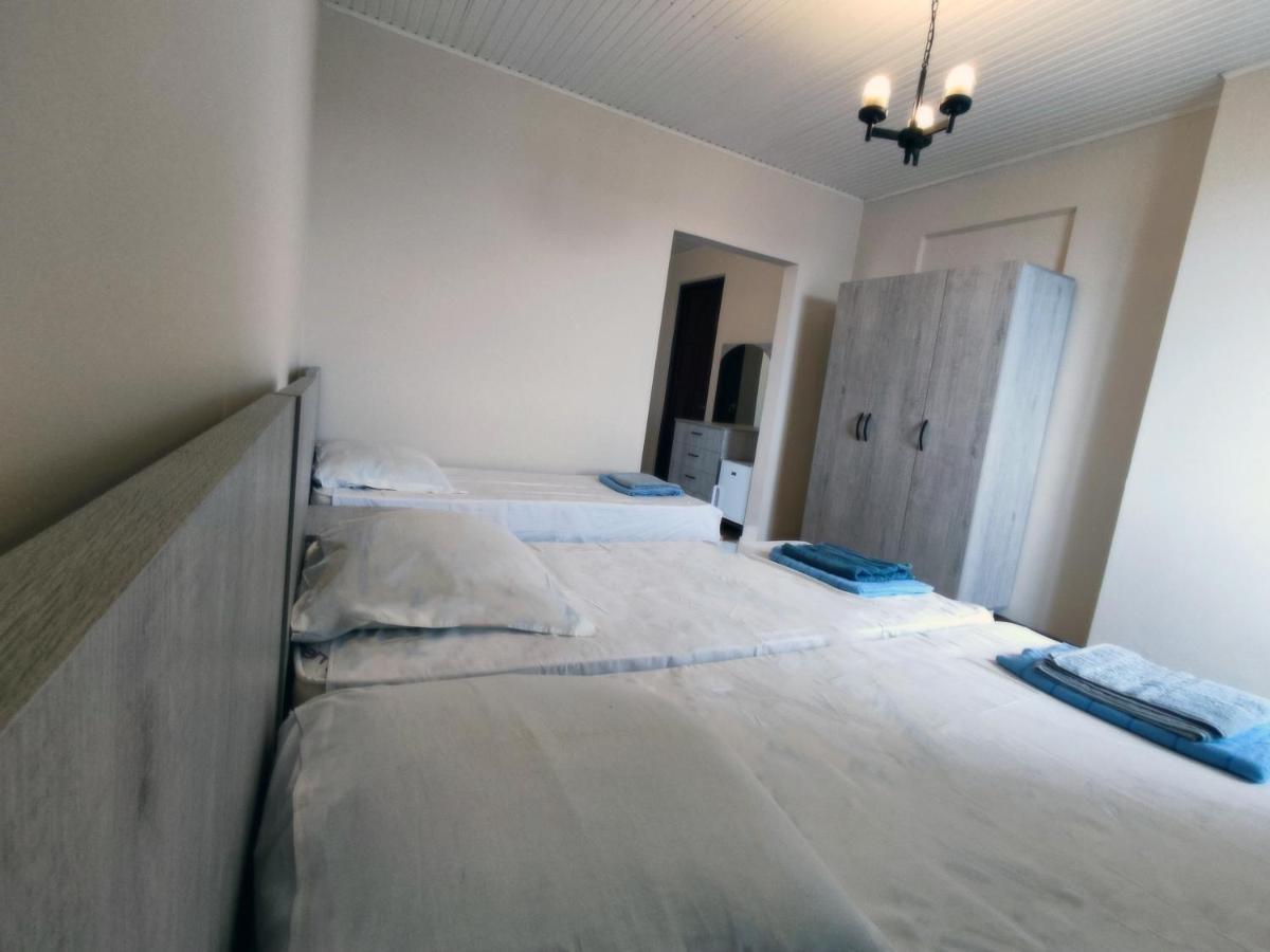 Guesthouse White Swan Kobuleti Eksteriør billede