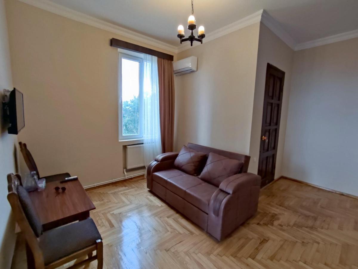 Guesthouse White Swan Kobuleti Eksteriør billede