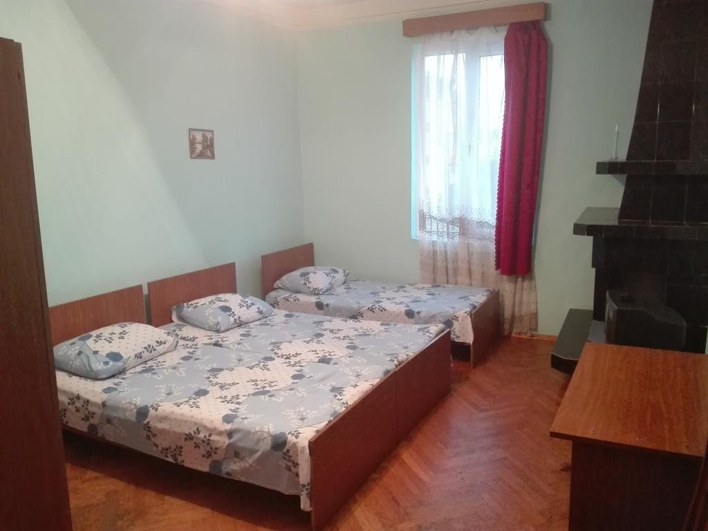 Guesthouse White Swan Kobuleti Eksteriør billede
