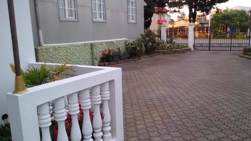 Guesthouse White Swan Kobuleti Eksteriør billede