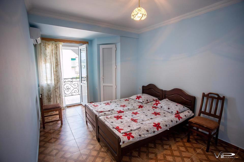 Guesthouse White Swan Kobuleti Eksteriør billede